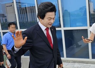 경찰, '준강제추행·사기' 혐의 허경영 구속 영장 신청