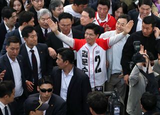 김문수 "尹 탈당은 본인의 몫…강제 출당한다고 우리가 면책 안돼"