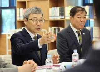 정근식 서울교육감 "수능·내신 절대평가-수시·정시 통합" 공약 제안