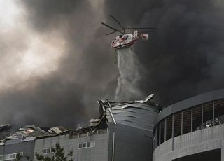 '이천 대형 물류창고' 화재 6시간만에 초기 진화…안명피해 없어