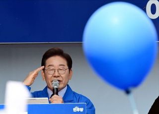 '홍준표 정책통' 합류는 무산됐지만…견제 없는 이재명의 외연 확장