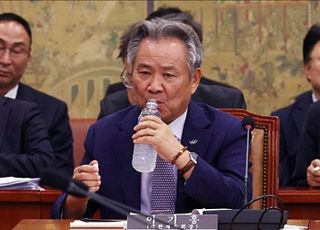 이기흥, 문체부 상대 '대한체육회장 직무정지 통보' 취소소송 취하