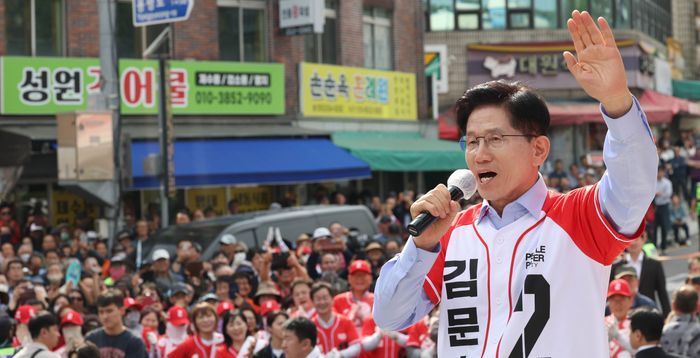 김문수, 이재명 겨냥 "대장동 주변인 구속되거나 의문사…독재 막아야"