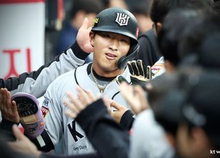 ‘한국판 트라웃’ KT 안현민, 판도 뒤엎을 대형 신인 출현!