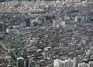 4월 전국 집값 소폭 하락…서울은 재건축 중심 상승세 지속