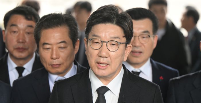 권성동 "이번 대선 시대정신은 尹과 이재명의 동반 퇴진"