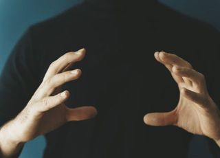 "술 더 안 마실거면 택시비 돌려줘"…소개받은 여성 '백초크' 살해 시도한 20대