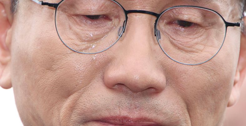 [현장] 눈물 흘린 '꼿꼿문수'…김문수 "저도 5월 희생자 중 하나" 호소