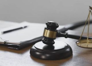 "겸직 위반했지?"…대학교수 협박해 1억여원 갈취 50대 실형