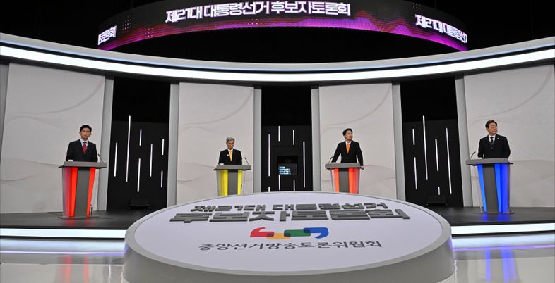 [TV토론] 김문수·이준석 '친중 셰셰' 공세…이재명 "국익 중심 판단"