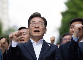 李, '검찰개혁' 10대 공약 중 2번째 배치…'檢 내부 위기론' 팽배