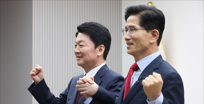김문수, 안철수 '정치고문' 위촉…"정책 중심의 실력있는 정부"