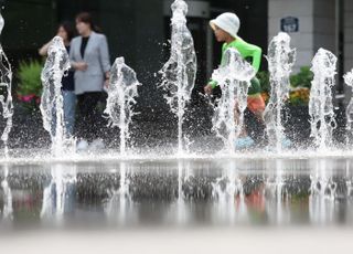 [내일날씨] "덥고 습해요"…전국 25도 안팎 '초여름' 더위