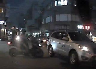 법규위반 차량 골라 '쾅'…오토바이 보험사기 일당 40명 검거