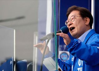 이재명 "북한 연이은 미사일 도발 강력 규탄…시대착오적 행위"