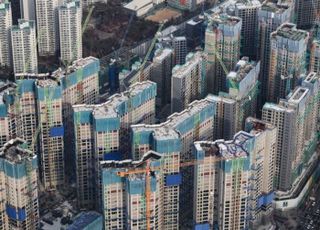 [부동산PF 정리] 부실 절반 걷어냈다지만…부동산 경기 부진에 회복 '물음표'