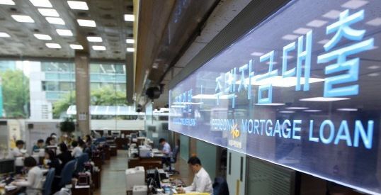 "한도 줄기 전에"…7월 3단계 DSR 앞두고 주담대 '오픈런'