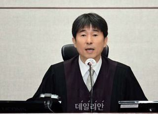 '김용현 내란 재판', 안보 이유로 6번째 비공개 전환…檢-변호인, 사유 놓고 공방
