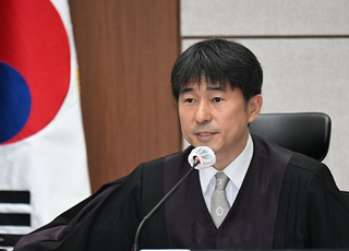 지귀연 부장판사, 대법원에 '접대 의혹' 소명서 제출