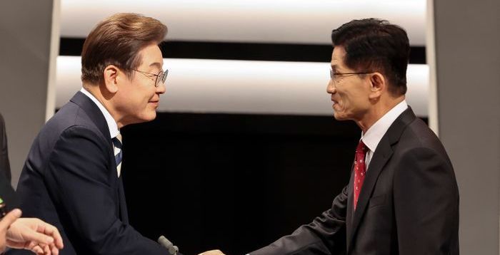 [TV토론] '군가산점' 정책토론…이재명 "여성 우롱" vs 김문수 "보훈의 기본"