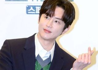 권율, 오늘(24일) 결혼…비공개 예식