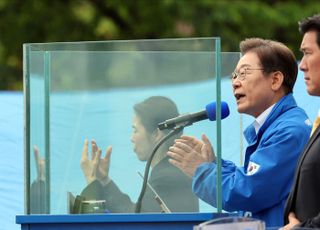 안양 찾아 지지 호소하는 이재명 민주당 대선 후보