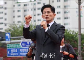 [속보] 김문수 "대통령의 당무 개입 원천 차단할 제도적 장치 당헌에 마련하겠다"