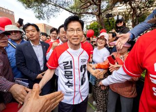 김문수, 이낙연과 비공개 회동…"긍정적 대화, 연대할 것"
