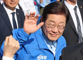 이재명 측, '경기도 법카 유용' 혐의 부인…"공모·지시한 적 없어"