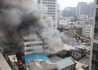 고기동 행안장관 대행 "서울 중구 노후상가 화재 구조·진압 총력"