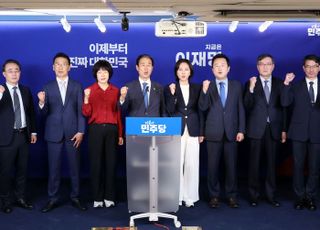 보수 인사 영입은 '통합'인데…김문수~이낙연은 해괴? 엇갈린 잣대