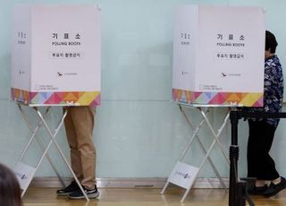 역대급 사전투표율…이틀째 오전 11시 누적 투표율 24.55%·지난 대선보다 1.19%p↑