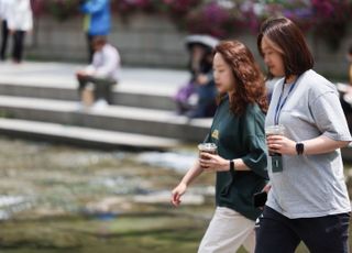 [오늘 날씨] '단오' 낮 최고 기온 29도...창포물에 머리 감으면 나타나는 효과는?