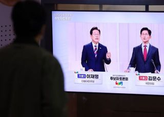 사전투표율 '역대 최고' 불발…부정투표 의혹 넘어야