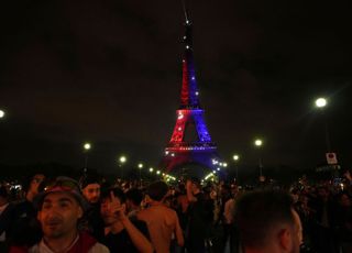 PSG, 챔피언스리그 우승 후유증…프랑스서 2명 사망·559명 체포