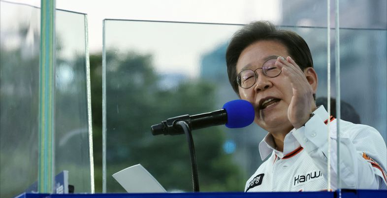 천박과 위선, 운동권-강남좌파의 본색