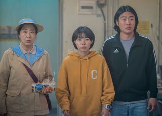 '하이파이브', '미션 임파서블8' 제치고 박스오피스 1위