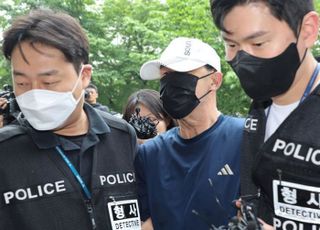 5호선 방화범 구속심사 출석…"이혼소송 결과 공론화하려고 범행"