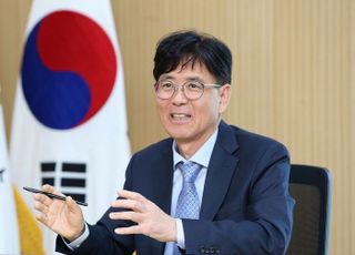 [기고] 과학기술 R&amp;D, 지원은 상위권! 신뢰는 하위권?