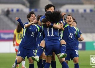 "선수들에게 감사" 여자축구 신상우호, 강호 콜롬비아 상대로 1무1패
