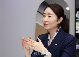 [이재명 당선] 강선우, 전세계 유권자 공감 행보에 앞장…역대 최고 재외투표율 이끌어