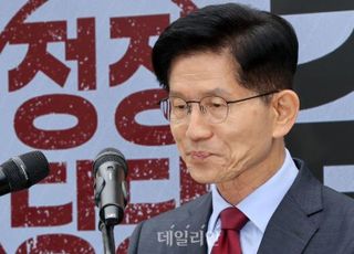 김문수, 대선 패배 승복…"국민의 뜨거운 성원 잊지 않겠다"