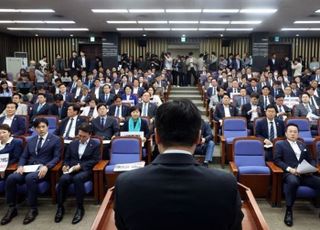 민주당, 13일 새 원내사령탑 선출…서영교·김병기·김성환·조승래 등 거론