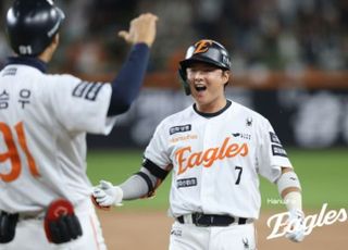 한화, 만원관중 앞에서 승률 6할 복귀…선두 LG와 0.5경기 차