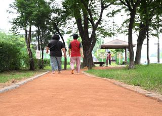 의정부시, 가능동‧신곡동 녹지 공간에 맨발 황톳길 조성