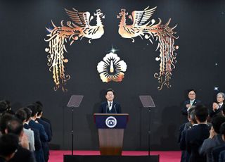 文·尹은 당선 다음날…李대통령, 트럼프와 첫 통화 언제할까
