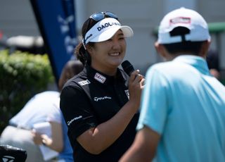 BBQ, LPGA 유해란과 유소년 골프 자선 행사 개최