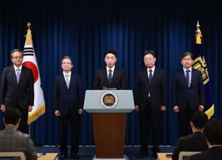 [속보] 대통령실 수석급 재정기획보좌관에 류덕현 교수