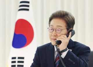李대통령, 트럼프 대통령과 20분 첫 통화…"동맹 골프 라운딩 갖자"