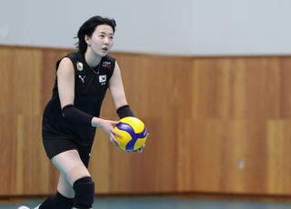 에이스 없는 한국 여자배구, 이탈리아에 0-3 완패